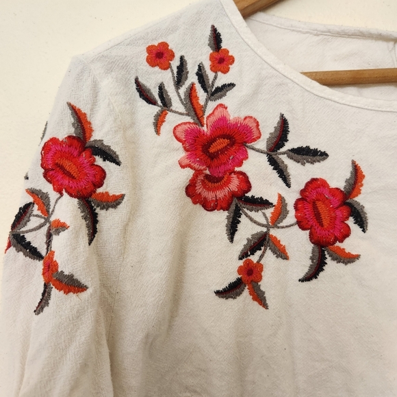 Ukrainian Style Top From H&M Medium - Picture 2 of 7